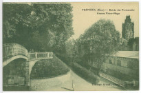 Verneuil-sur-Avre. Entrée des Promenades - Avenue Victor Hugo.