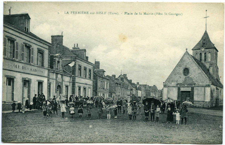 Ferrière-sur-Risle (La). Place de la Mairie (Fête Saint Georges).