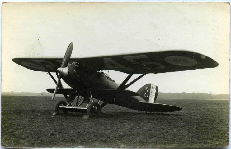 Evreux-Ville. Aéroplane.