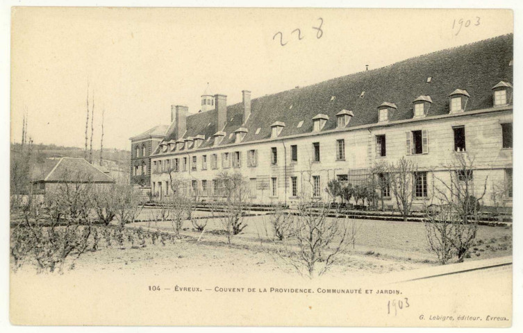 Evreux-Ville. Couvent de la Providence-Communauté et Jardin.
