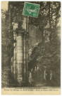 Lisors. Environs de Lyons-la-Forêt (Eure). - Ruines de l'Abbaye de Mortemer - Pilier du Choeur (XIIe siècle).