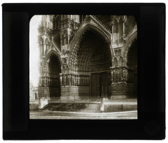 Cathédrale Notre-Dame d'Amiens (Somme), portails ouest.
