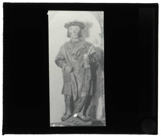 Église de Roman (Eure), statue de Saint-Louis, ensemble.