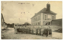 Bois-Jérôme-Saint-Ouen. L'Ecole.