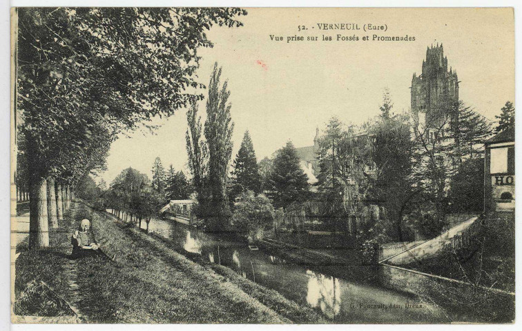 Verneuil-sur-Avre. Vue prise sur les Fossés et Promenades.