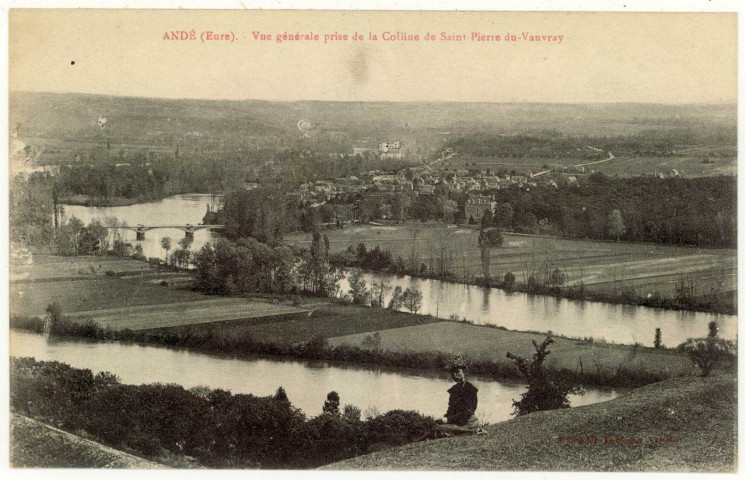 Andé. Vue générale prise de la colline de Saint-Pierre du Vauvray.