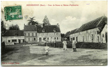 Heubécourt. Cour de Ferme et Maison d'habitation.