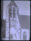 Tour d'église et son clocher.