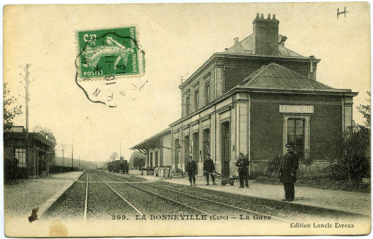 Bonneville-sur-Iton (la). La Gare.