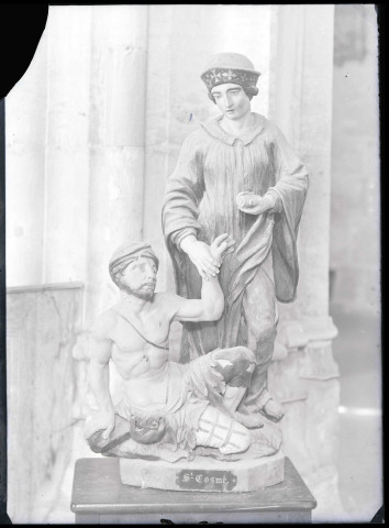 Statue de Saint-Cosme.