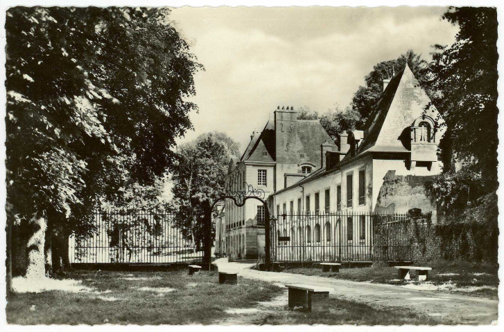 Noyers. Maison de Convalescence de la Caisse Régionale de Sécurité Sociale de Normandie.
