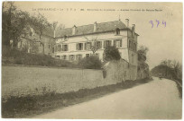Louviers-Ville. Ancien Couvent de Sainte-Barbe.