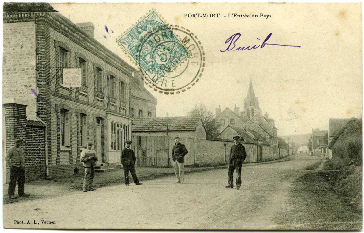 Port-Mort. L'Entrée du Pays.
