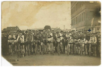 Louviers-Ville. Course cycliste.