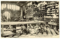 Evreux-Ville. Etablissements Edmond Hée, à Evreux-Un des Magasins de Réserve au 1er étage.