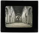 Basilique Saint-Jean de Latran à Rome (Italie), intérieur.