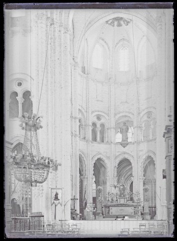 Chœur de l'église abbatiale de Saint-Germer-de-Fly (Oise).