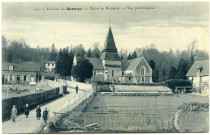 Menneval. Environs de Bernay. - Eglise de Menneval - Vue panoramique.