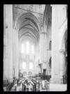 Intérieur de la cathédrale de Lisieux (Calvados).