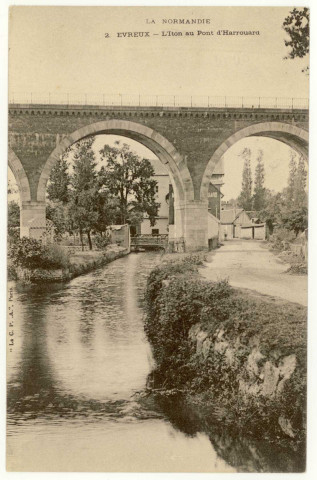 Evreux-Ville. Navarre : L'Iton au Pont d'Harrouard.