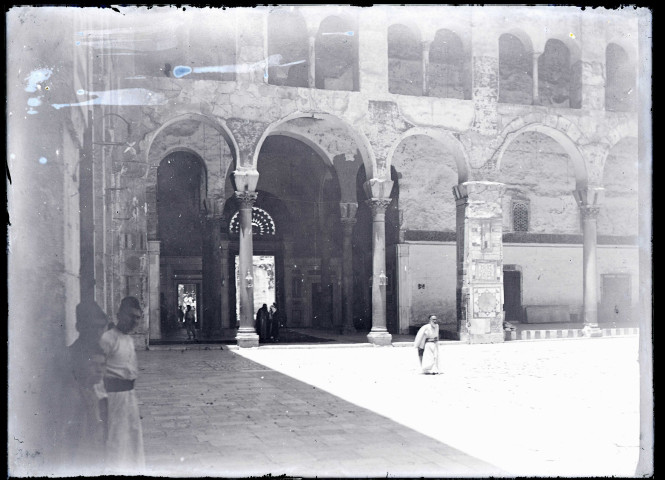 Intérieur de la mosquée de Damas (Syrie).