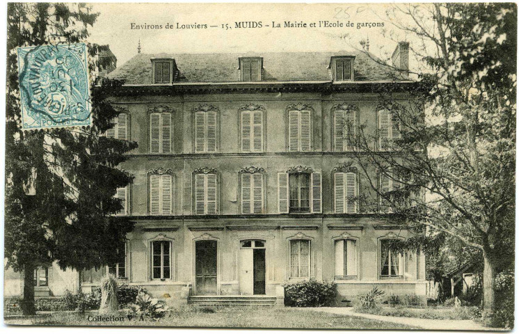 Muids. La Mairie et l'Ecole de garçons.