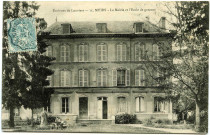 Muids. La Mairie et l'Ecole de garçons.