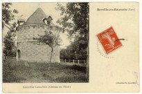 Berville-en-Roumois. Colombier Louis XIII (Château du Thuit).