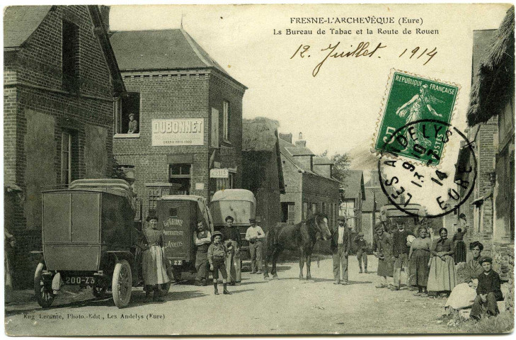 Fresne-l'Archevêque. Le Bureau de Tabac et la Route de Rouen.