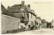 Chennebrun. La Place (Côté Sud).