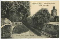 Verneuil-sur-Avre. Entrée des Promenades - Avenue Victor Hugo.