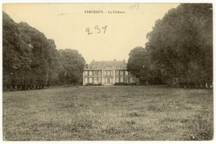 Farceaux. Le Château.
