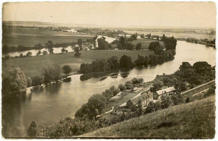 Heudebouville. Vue générale.