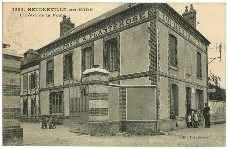 Heudreville-sur-Eure. L'Hôtel de la Poste.