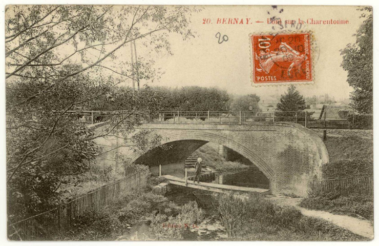 Bernay. Bord sur la Charentonne.