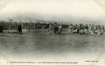 NEKHILA (MAROC ORIENTAL). - Les Ouled Sliman venant vendre leurs produits