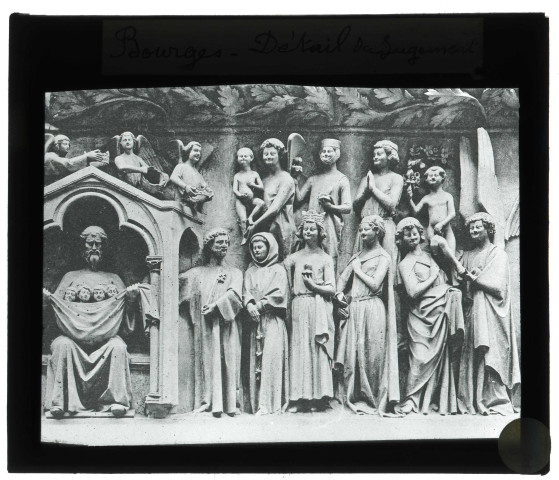 Cathédrale Saint-Étienne de Bourges (Cher), porte centrale, détail du Jugement Dernier.