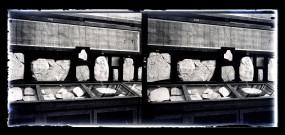 Salle et collections d'un musée égyptien.
