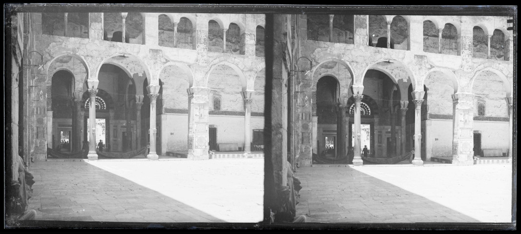 Cour intérieure de la grande mosquée de Damas (Syrie).