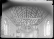 Intérieur de l'église d'Heudicourt (Eure).
