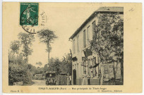Thuit-Anger (Le). Rue principale de Thuit-Anger.