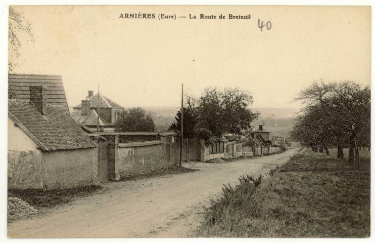 Arnières-sur-Iton. La Route de Breteuil.