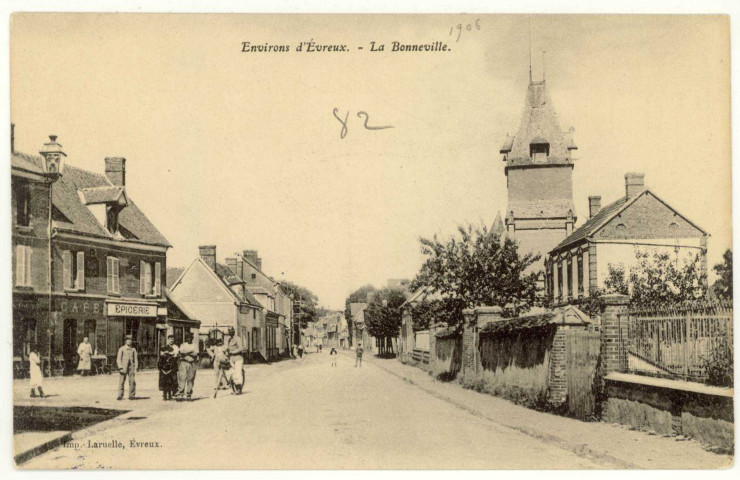 Bonneville-sur-Iton (la). Rue Principale.