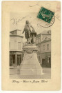 Bernay. Statue de Jacques Daviel.