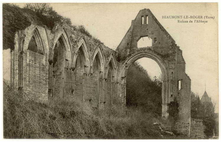 Beaumont-le-Roger. Ruines de l'Abbaye.