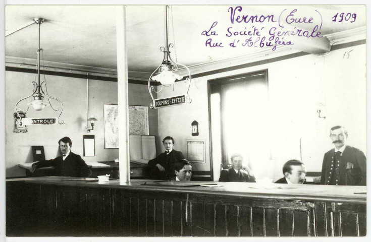 Vernon-Ville. Société Générale, rue d'Albufera.