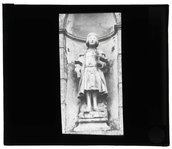 Église d'Émalleville (Eure), statue de Saint-Gorgon.