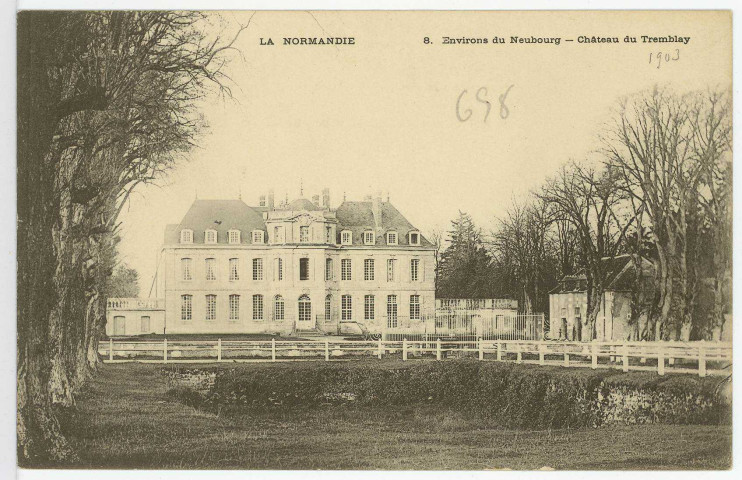 Tremblay-Omonville (Le). Château du Tremblay.