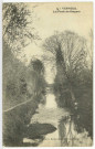 Verneuil-sur-Avre. Le Fossés des Remparts.