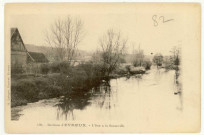 Bonneville-sur-Iton (la). L'Iton à la Bonneville.